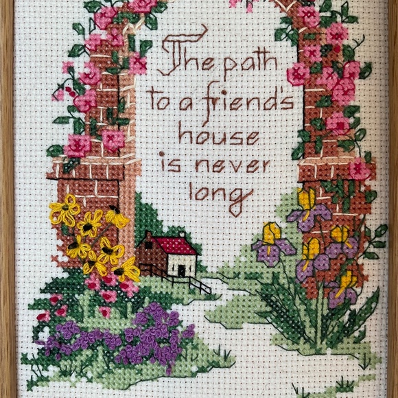 Needlepoint Embroidery Handmade Framed Floral Country Scene - Picture 5 of 10